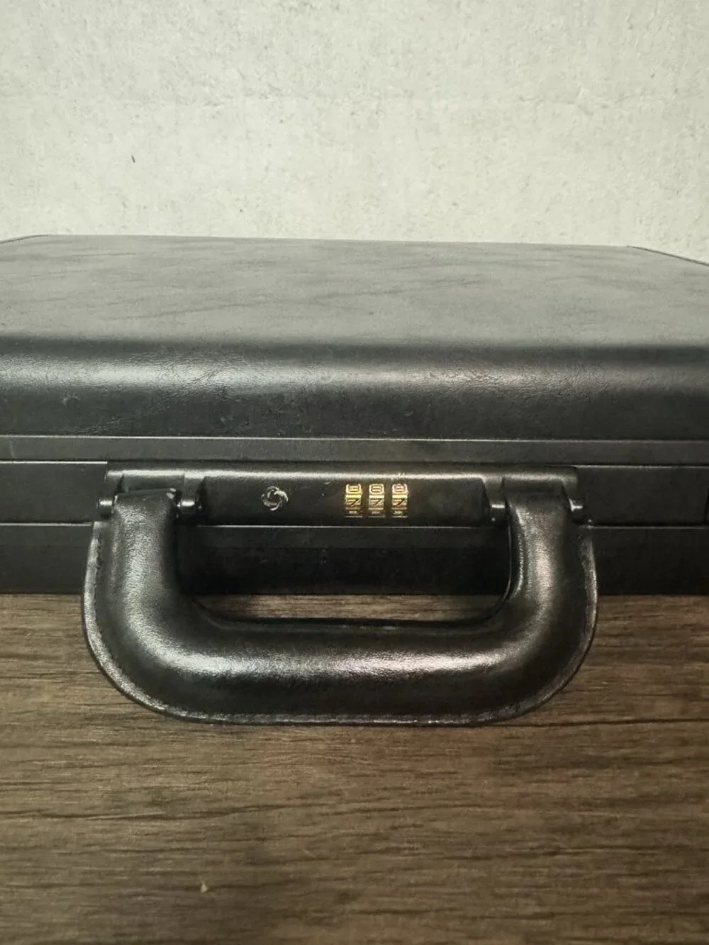 Vintage 90s Samsonite Quantum Classic Hard Shell Briefcase